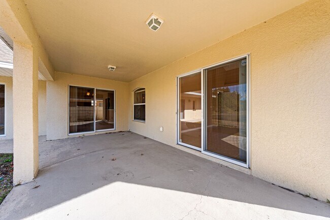 Building Photo - 4 Bedroom 3 Bath Home - Kissimmee ~ Southport Bay Community