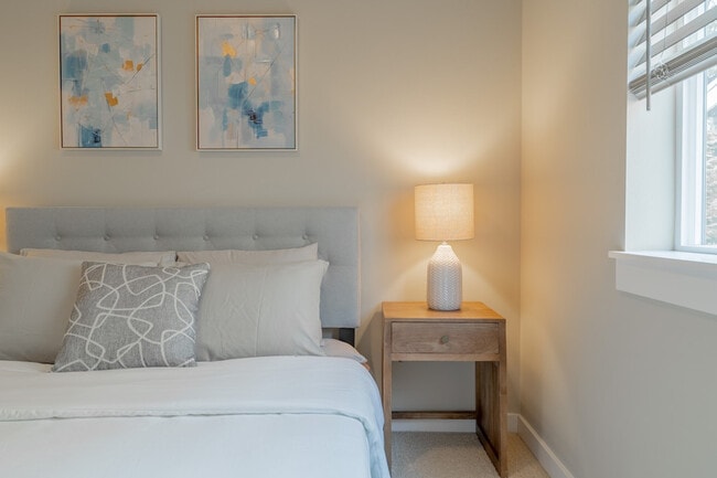 Building Photo - 16009 SE 164th Pl