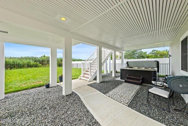 Building Photo - 619 Park Ave