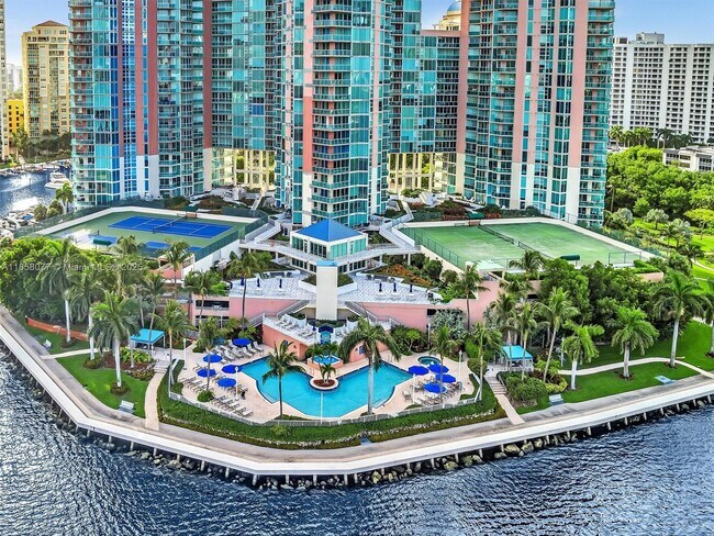 Building Photo - 3370 Hidden Bay Dr
