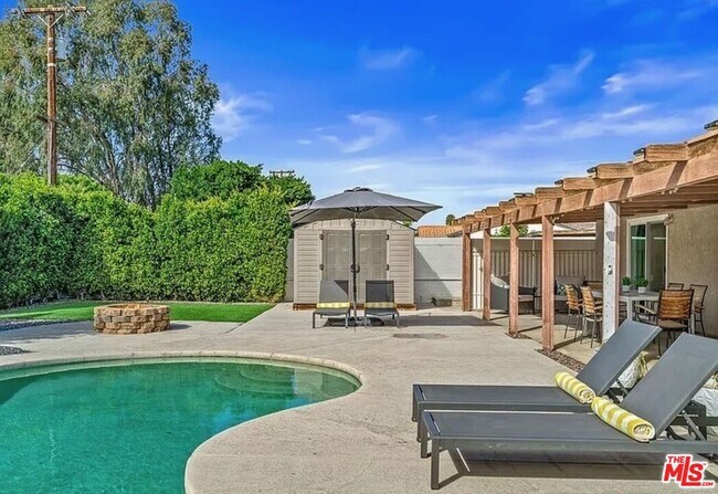 Building Photo - 68325 Peladora Rd