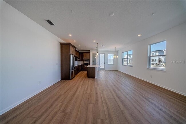 Building Photo - 1850 Falconhurst Ln