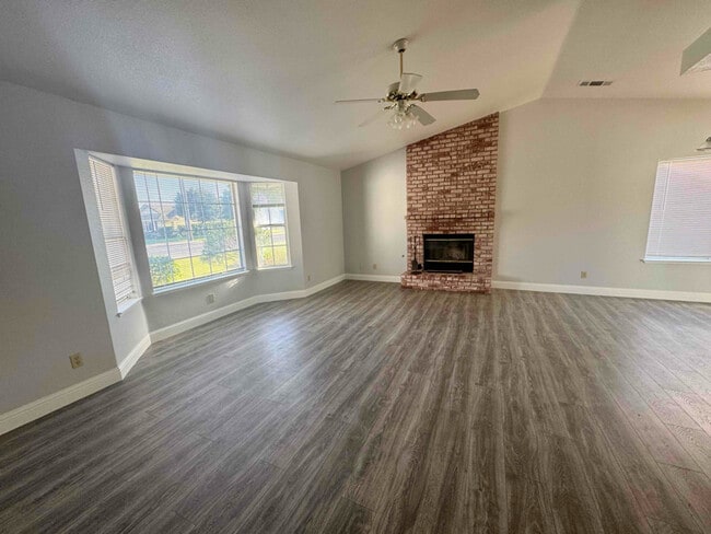 Building Photo - 20396 American Ave