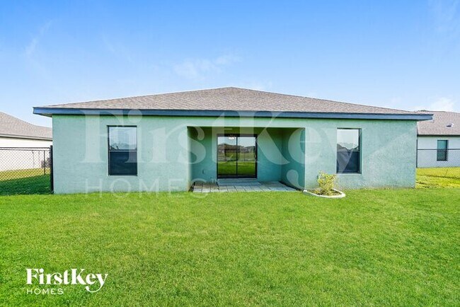 Building Photo - 716 Evening Shade Ln