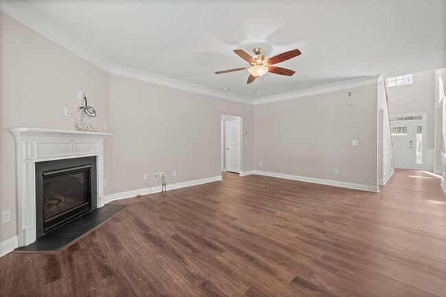 Building Photo - Immaculate 5bd 3bd Berewick home with many newly upgrades!