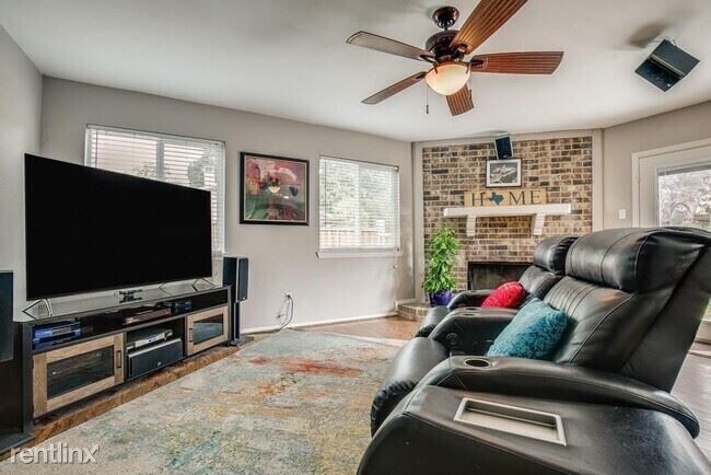 Building Photo - 3 br, 2 bath House - 9006 Bryson Dr