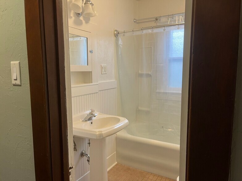 bathroom sink area - 640 S 4th Ave