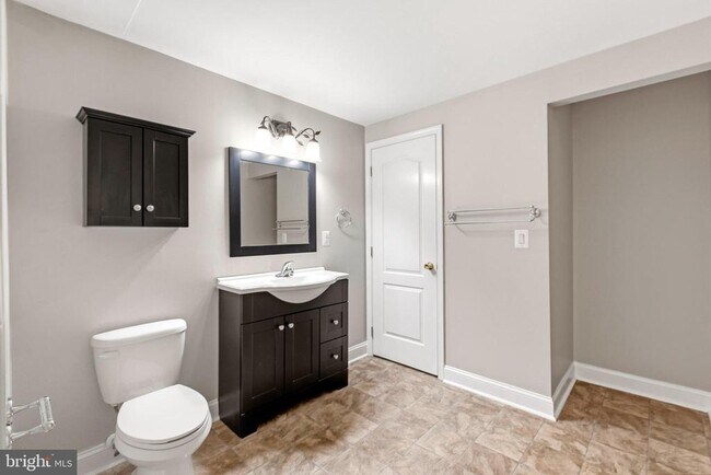 Building Photo - 24524 Ruff Ruff Ln