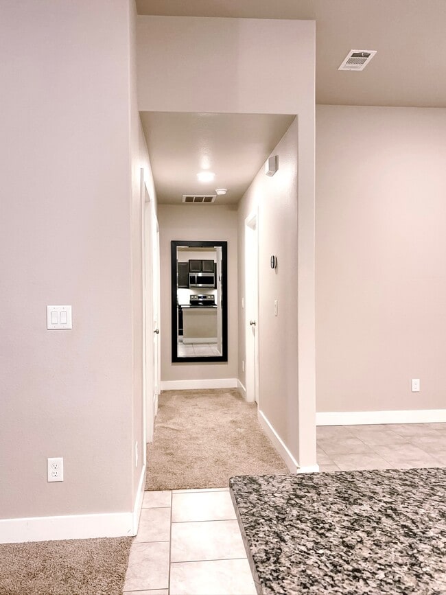 Building Photo - 9208 Ratliff Rdg