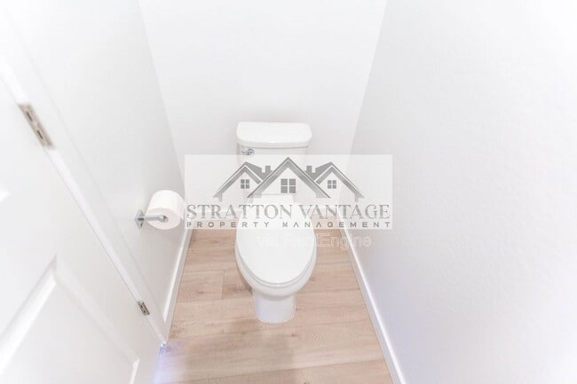 Building Photo - 1051 W. Diamondback Dr.