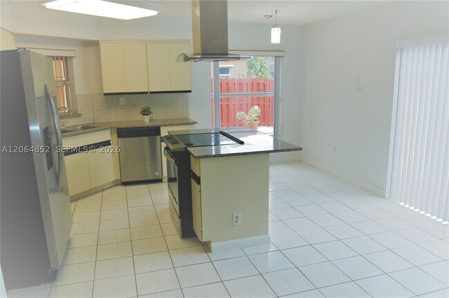 Building Photo - 10957 SW 73rd St