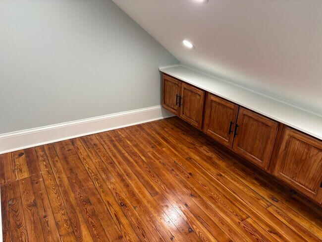 Building Photo - 4036 1st St