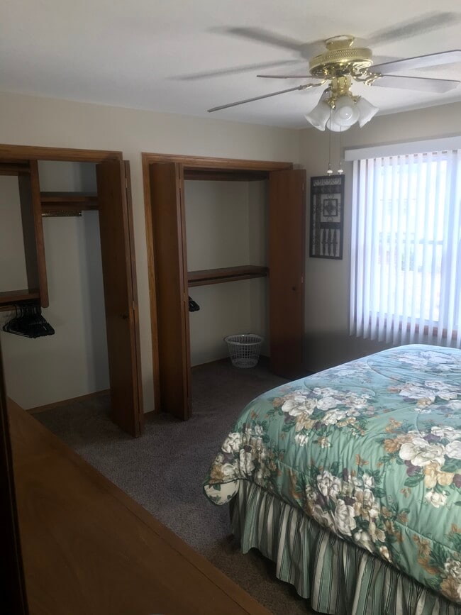 Building Photo - 101 S Rock Rd