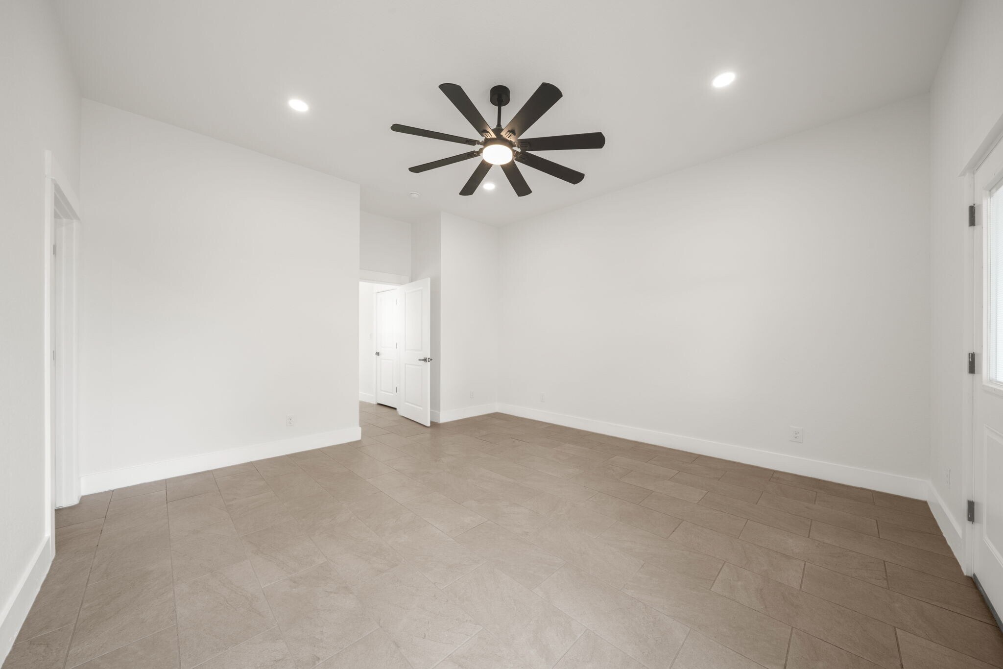 Building Photo - 247 Princeton Ave