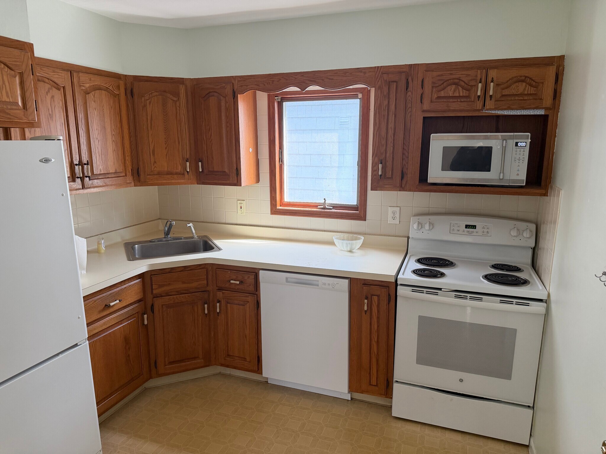 Building Photo - 263 Victoria Blvd