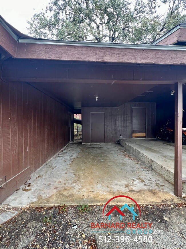 Building Photo - Available Soon: 2 Bedroom Duplex with HUGE...