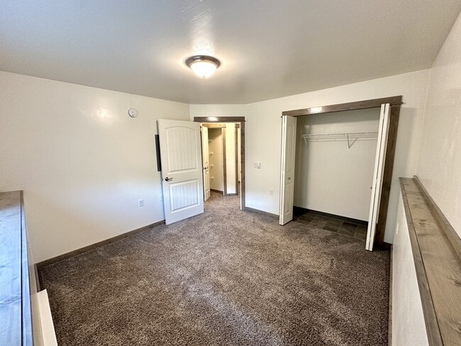Building Photo - 1220 Linden St