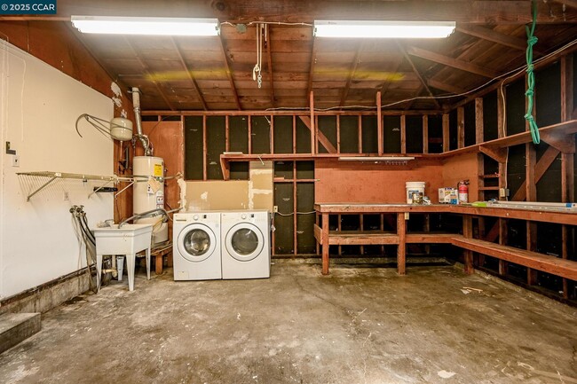 Building Photo - 880 Audrey Ct