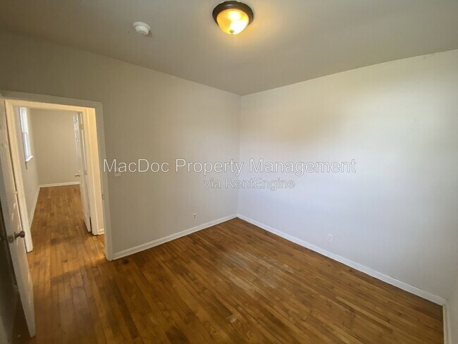 Building Photo - 311 McKinney St
