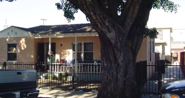 Primary Photo - 135 W 67th Way