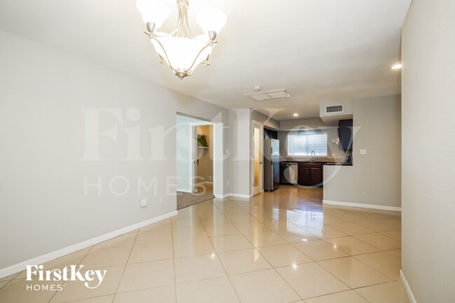 Building Photo - 6025 W Evans Dr