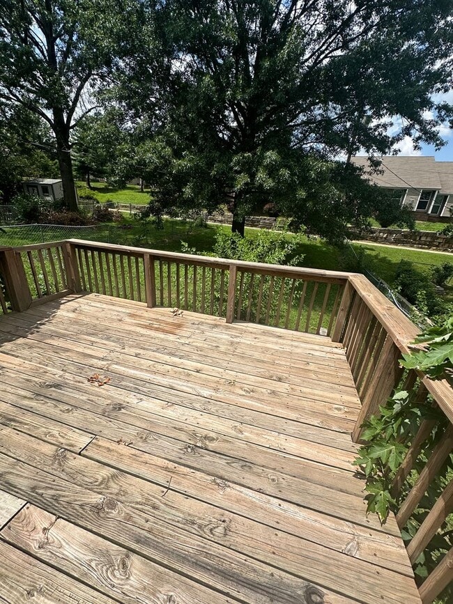 Building Photo - ***Available Immediately***Remodeled 4 Bed...