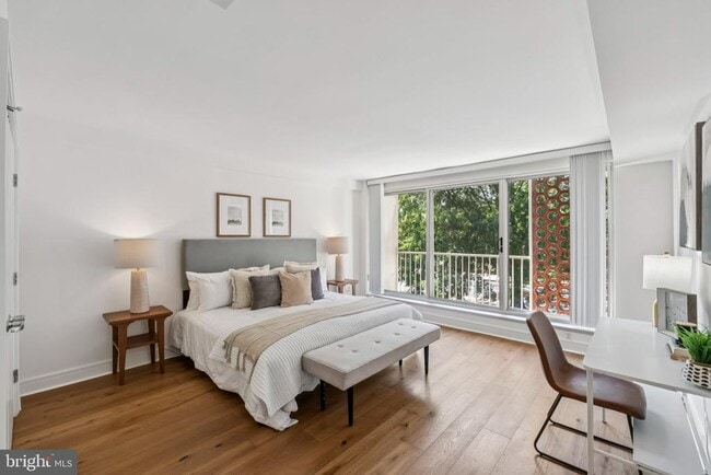 Building Photo - 800 4th St SW