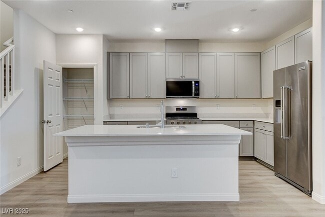 Building Photo - 3642 Stoppani Ave