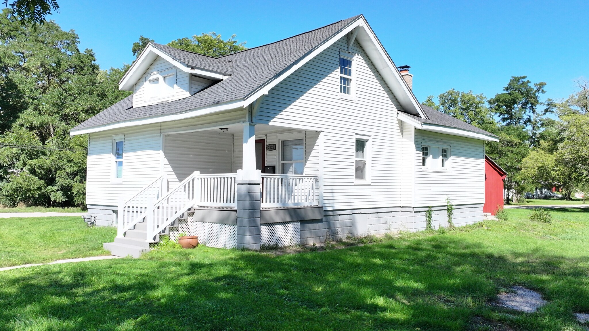 Building Photo - 2128 Fordney St