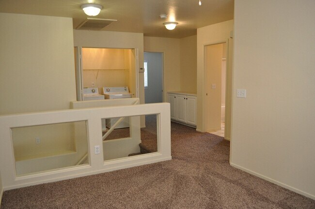 Building Photo - 10137 Maidens Wreath Ct
