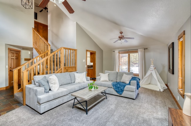 Building Photo - 61497 Orion Dr