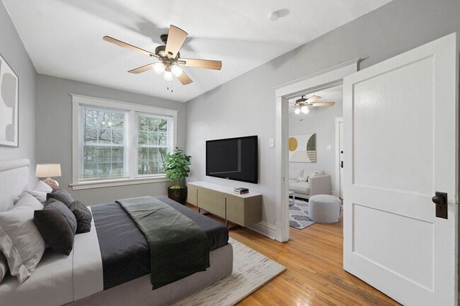 Building Photo - 1514-1518 McCausland Ave