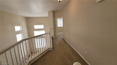 Building Photo - 1109 Scenic Crest Dr