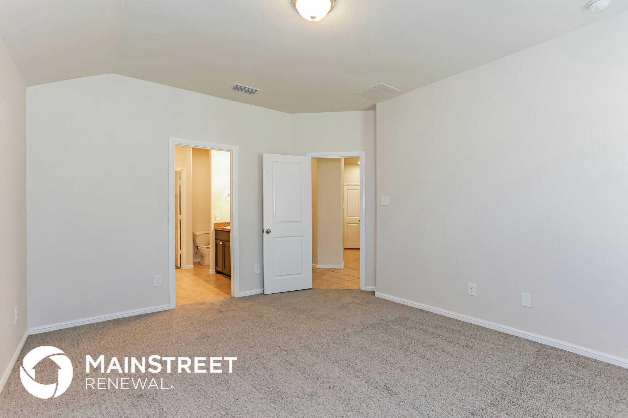 Building Photo - 10024 Poinsett Wy