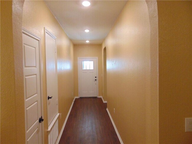 Building Photo - 6201 Conestoga Wagon Way