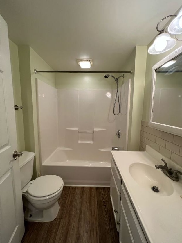 Main Bathroom - 2618 McCord St