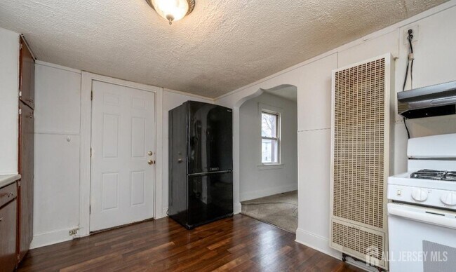 Building Photo - 29 Smith St