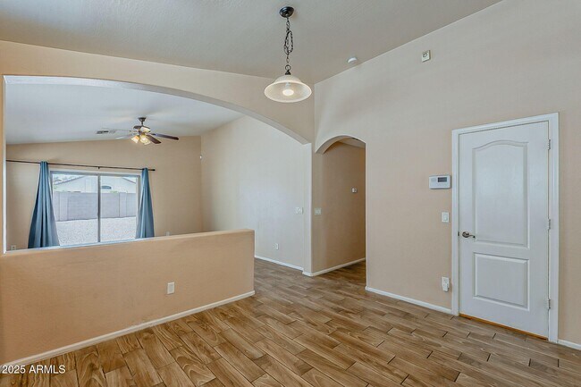 Building Photo - 1279 W Jersey Way
