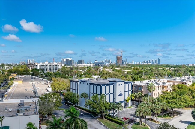 Building Photo - 13499 Biscayne Blvd