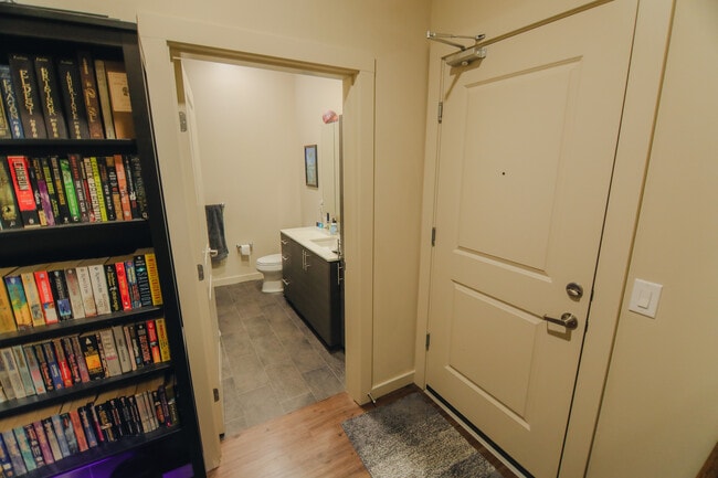 Building Photo - 9716 Holman Rd NW