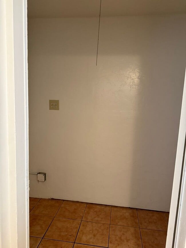 Building Photo - Charming 3-Bedroom Home in Central Tucson!