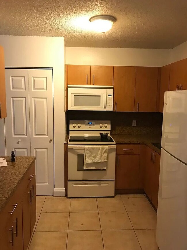 Building Photo - 5226 NW 24th Ct