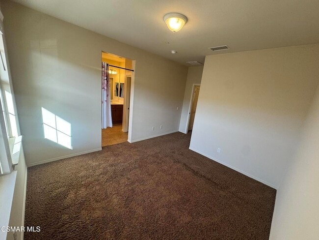 Building Photo - 1654 Heywood St