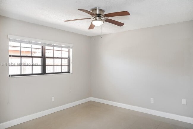 Building Photo - 8806 NW 114th Terrace