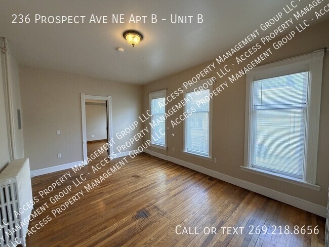 Building Photo - 236 Prospect Ave NE