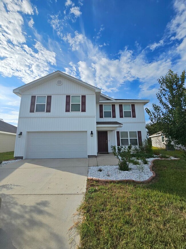 Primary Photo - Spacious 4-bedroom Home in Panama City, FL - Perfect for long-term rental! *1/2 Off 1st Month's R...