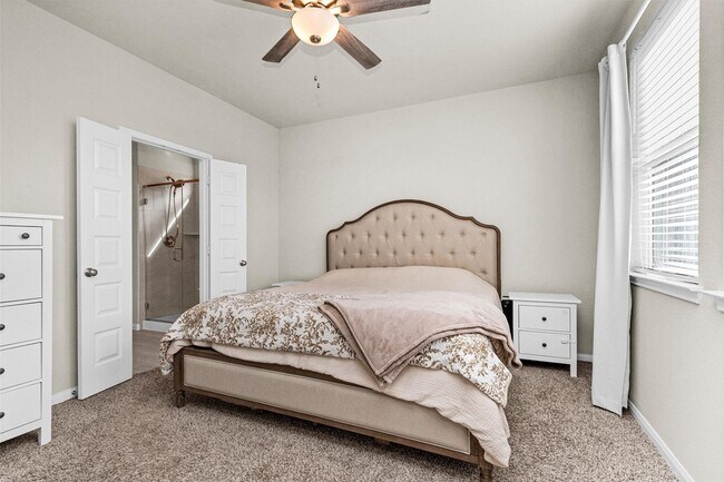 Building Photo - 18503 Sunrise Maple Dr