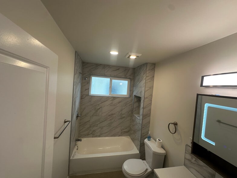 Building Photo - 873 29th St