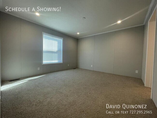 Building Photo - 701 Mill St