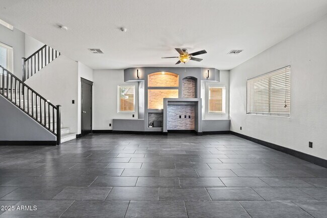 Building Photo - 12672 W Osborn Rd